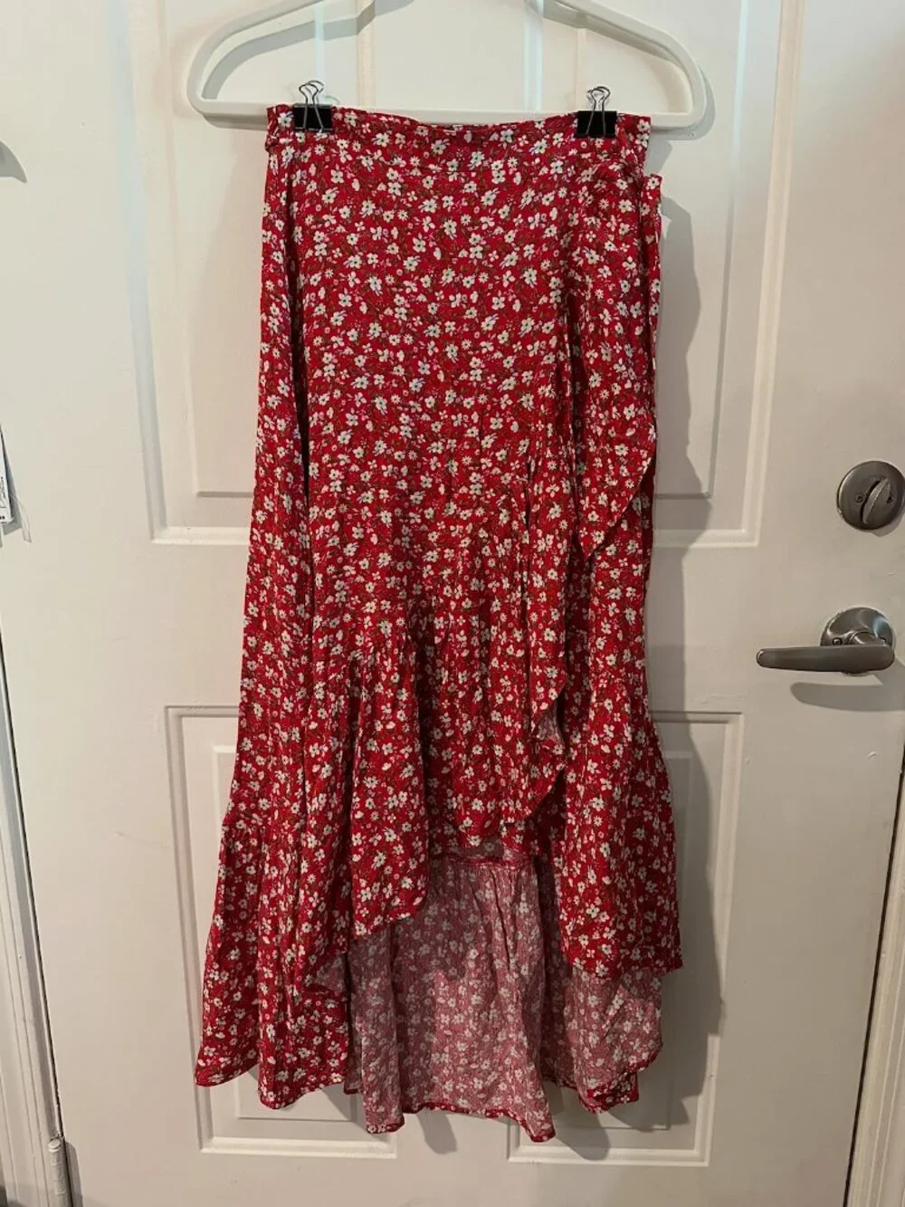 No Boundaries Red Floral 2-Piece Skirt Set Size Small NWT